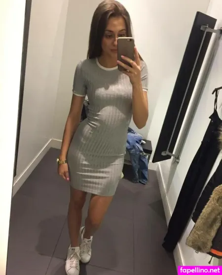 Simonaivanova Pmu OnlyFans Thumbnail #9AoKyY18wO