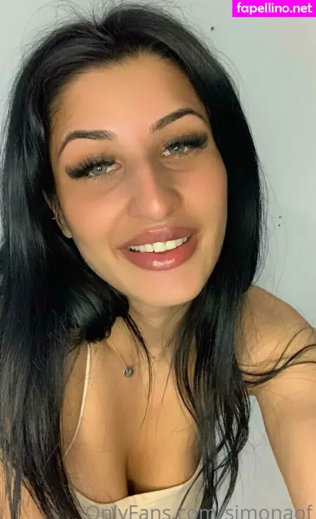 Simonaof OnlyFans Thumbnail #vEy2glOQV0