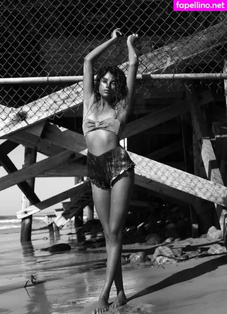 Simone Ashley OnlyFans Thumbnail #MGeC6sizE9