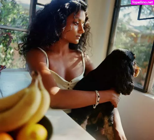 Simone Ashley OnlyFans Thumbnail #OVa2jNSgxL