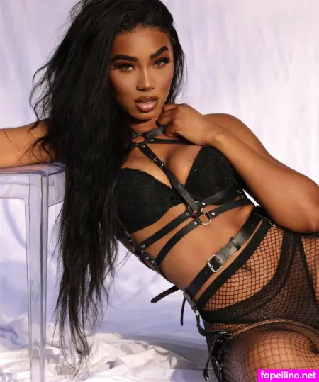 Simone Henderson OnlyFans Thumbnail #IabvRqMo7S