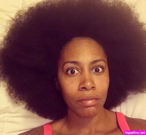 Simone Missick OnlyFans Thumbnail #3iDtDc6cVY