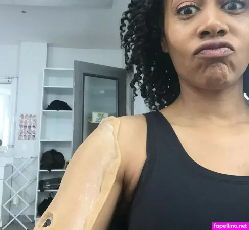 Simone Missick OnlyFans Thumbnail #RT5Er4KF80
