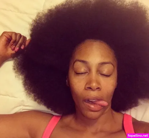 Simone Missick OnlyFans Thumbnail #v2eqG12ecH