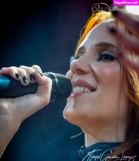 Simone Simons OnlyFans Thumbnail #8nEwzBd50N