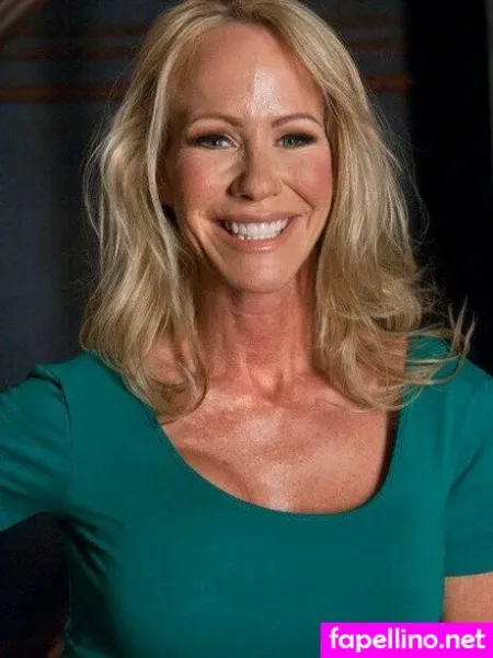 Simone Sonay OnlyFans Thumbnail #8MO1YeeR5Q