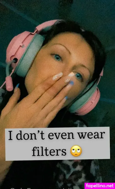 Simonelkfree Main Profile Photo