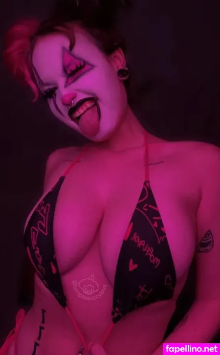 Simplesuccubus OnlyFans Thumbnail #dITqeOULbt
