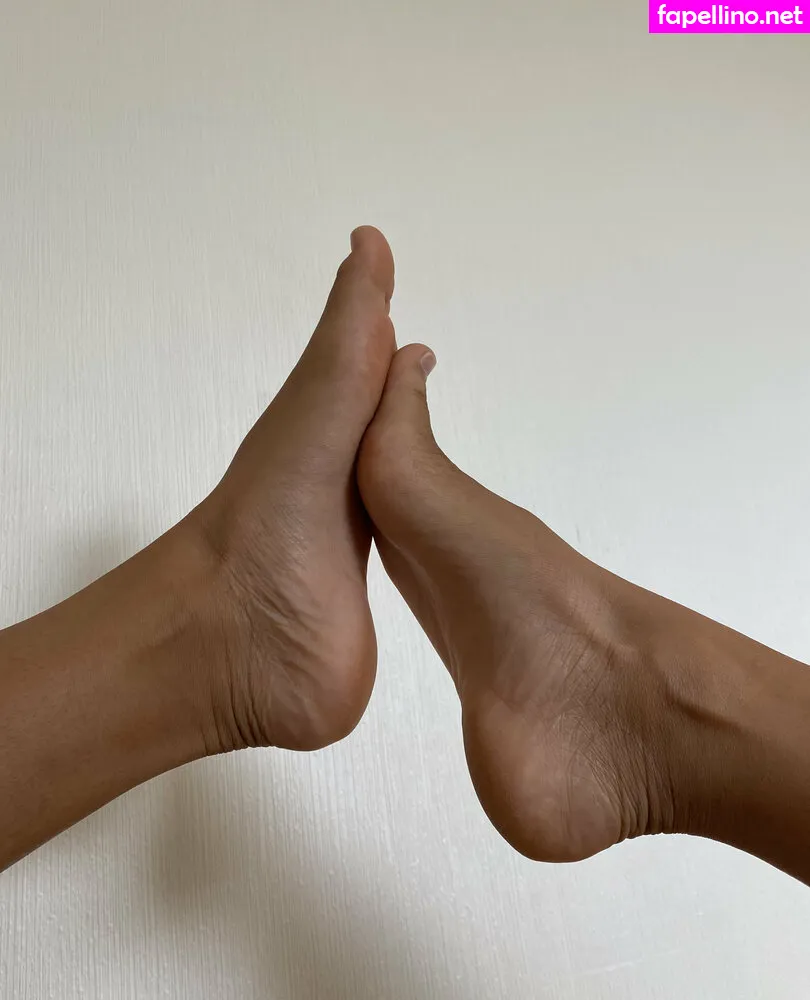 simplykimmie_, simplykimsfeet Nude Leaked OnlyFans Photo #29B5pK1ayb