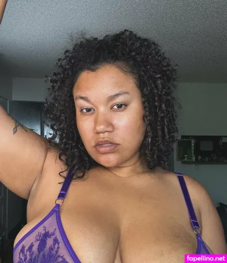 Simplymeggles OnlyFans Thumbnail #knQV8qaIAL