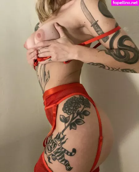 Simpwhisperer OnlyFans Thumbnail #fPZcHgITEx