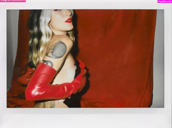 Simpwhisperer OnlyFans Thumbnail #frOFZF7sYp