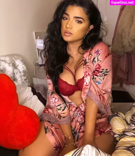 Simran Kaur OnlyFans Thumbnail #z54NW1IL4Z