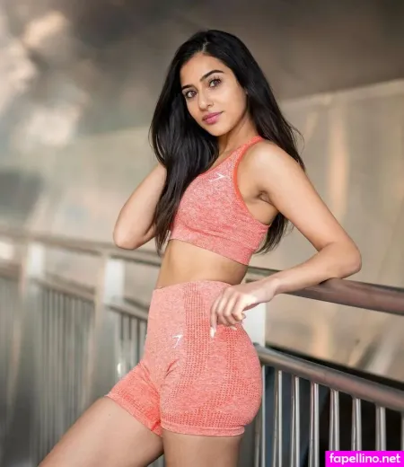 Simranrij OnlyFans Thumbnail #EivENZNNOF