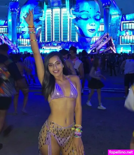 Simranrij OnlyFans Thumbnail #ubNfSaEVN9