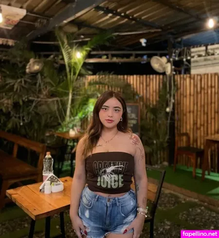 Simranyonzon OnlyFans Thumbnail #2jlriZSzCX