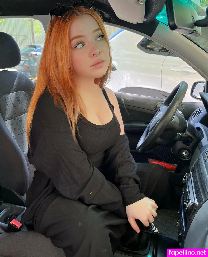 simu.nka, simunka.show Nude Leaked OnlyFans Photo #1b5r5PRvNN