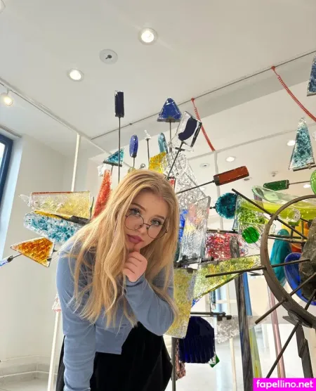 Simunka Show OnlyFans Thumbnail #HCJjKACvj6