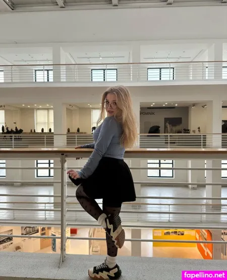 Simunka Show OnlyFans Thumbnail #LtrMbspHox