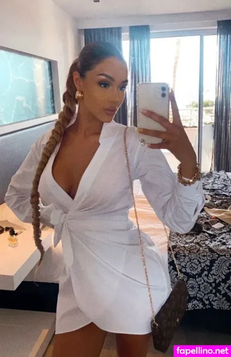 Sina Elisa OnlyFans Thumbnail #HtbshWldoV