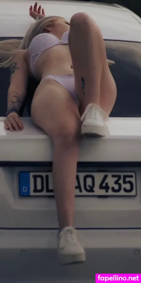 Sina Manuela OnlyFans Thumbnail #Dk5YYh86Et