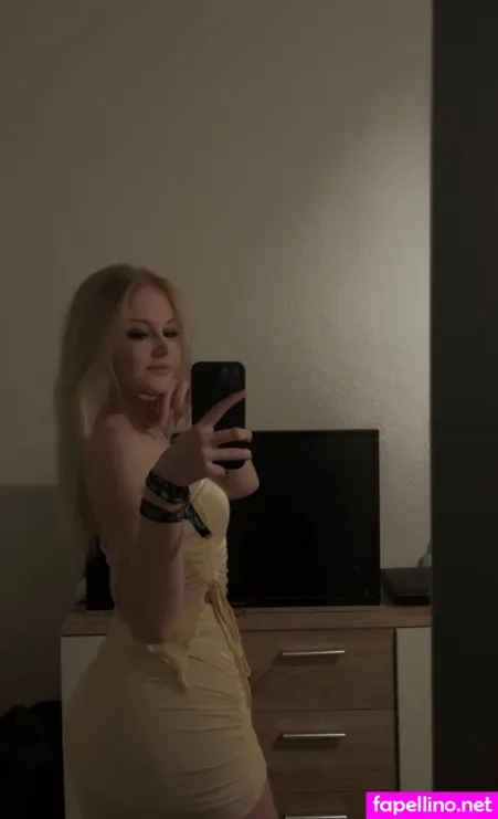 Sina Manuela OnlyFans Thumbnail #Vy4WJkcNUJ