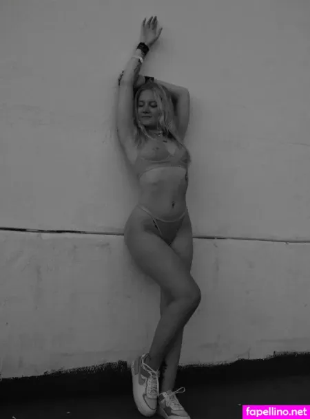 Sina Manuela OnlyFans Thumbnail #rdVPcpw7SU