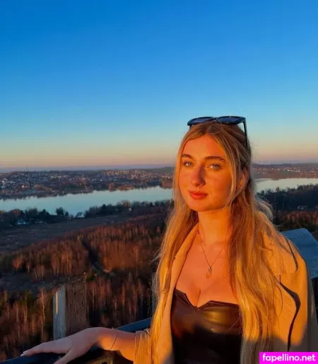 Sina Marie Reen OnlyFans Thumbnail #fe8iUNzxU6