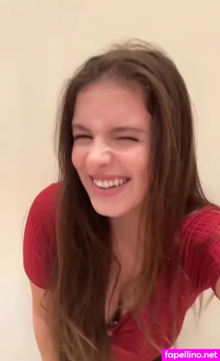 Sina Setale OnlyFans Thumbnail #44c0V0EU2Q