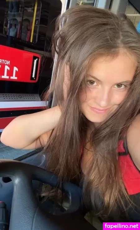 Sina Setale OnlyFans Thumbnail #c4t9KWNIJF