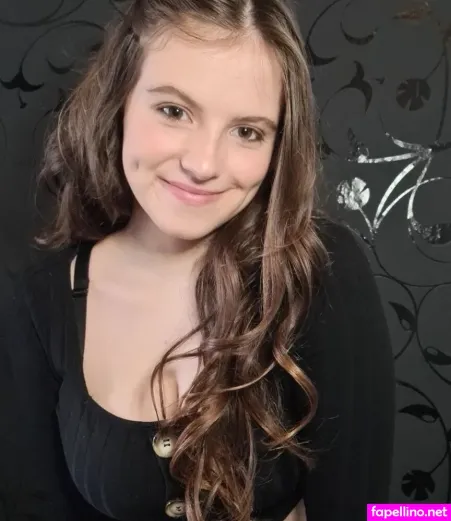 Sina Setale OnlyFans Thumbnail #xPufLqLCBa