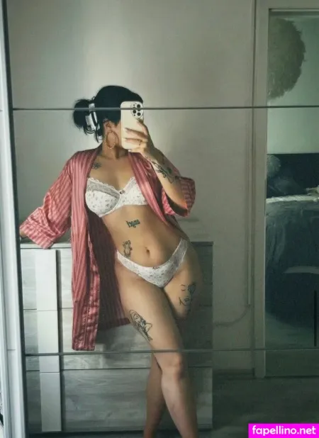 Sinarwtz OnlyFans Thumbnail #wUwTSl7Mp4