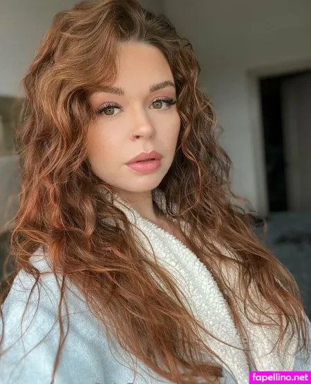 Sinatramonroe 1 OnlyFans Thumbnail #T9QqWr59FL
