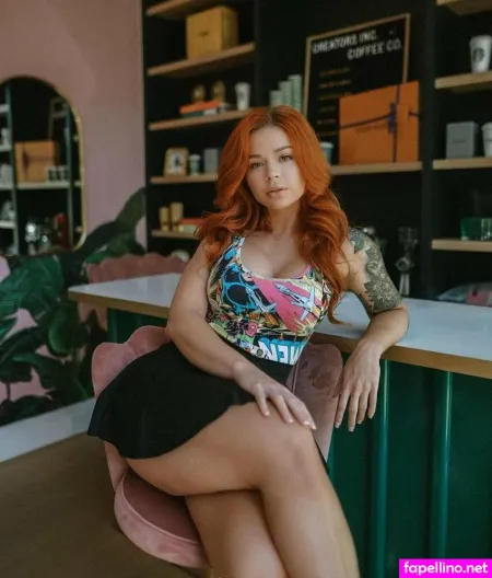 Sinatramonroeoftv OnlyFans Thumbnail #hRCEWrkfQb