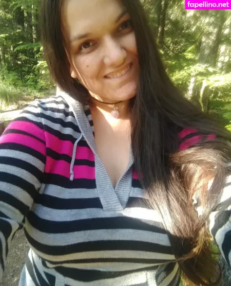 Sincere Susannah OnlyFans Thumbnail #9cVD1EGtP9