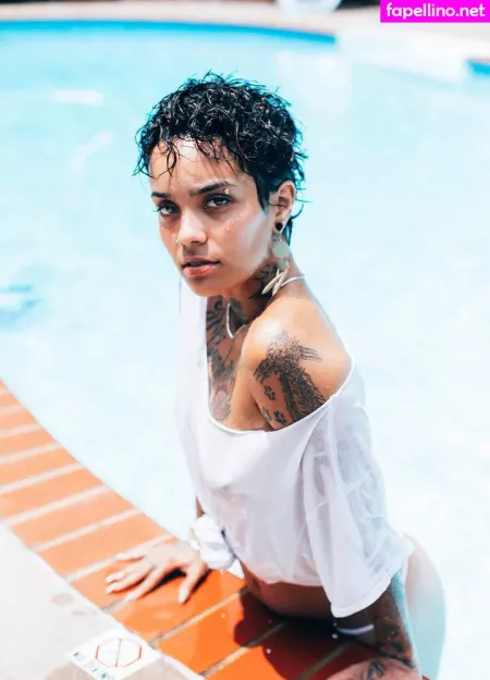 Sincerelymerce OnlyFans Thumbnail #Vjm8UyzKoN