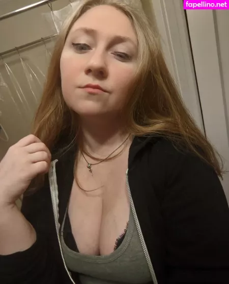 Sincerelysarahtrickler OnlyFans Thumbnail #qkCn3wcMt2