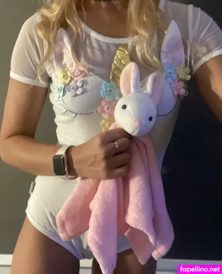 Sinclairee OnlyFans Thumbnail #7EBnIWG6Tf