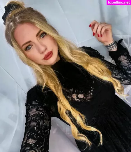 Sinead Bales OnlyFans Thumbnail #0iRd60zI5n