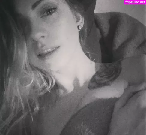 Sinead Bales OnlyFans Thumbnail #0yzjeLKNIz