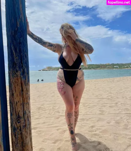 Sinead Bales OnlyFans Thumbnail #X2Fl01VGZM