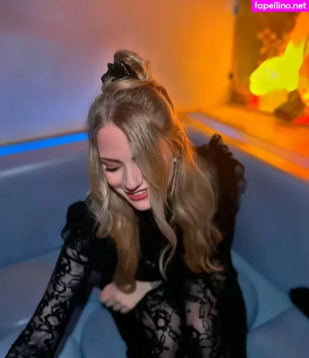 Sinead Bales OnlyFans Thumbnail #pPWwLnN1jr