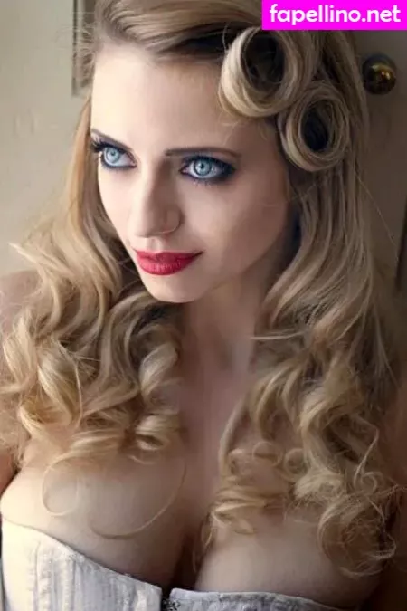 Sinead Bales OnlyFans Thumbnail #qzhX5FwGAp