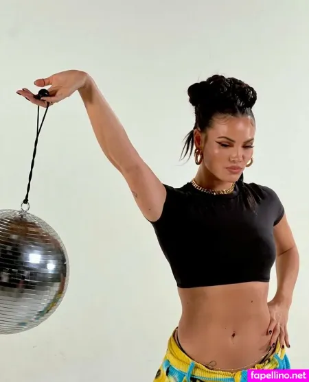 Sinead Harnett OnlyFans Thumbnail #YKayLJM5f8