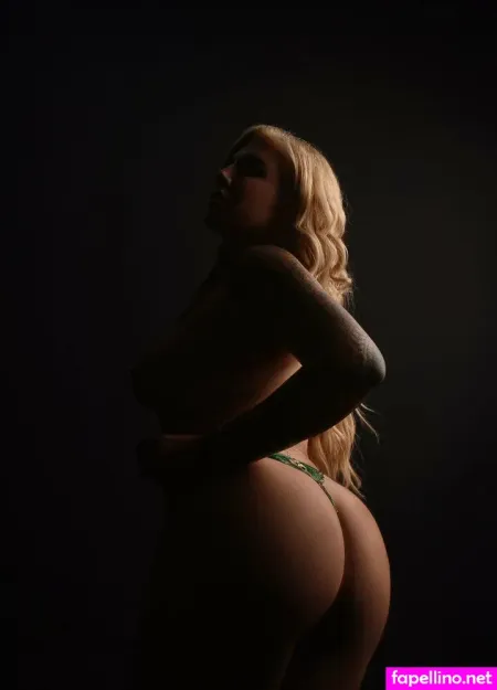 Sinful Sabrina OnlyFans Thumbnail #OSUBmpTUZF