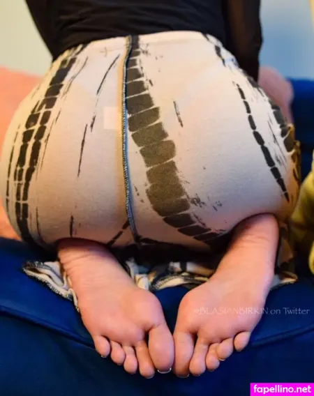 Sinister Simone OnlyFans Thumbnail #P3RxJu3Tky