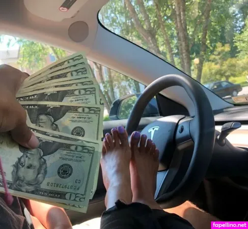 Sinister Simone OnlyFans Thumbnail #Y2ir1dTFtm