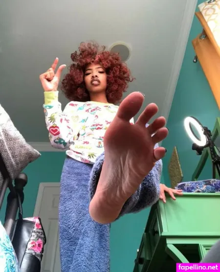 Sinister Simone OnlyFans Thumbnail #hdSUTstHDt