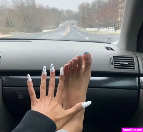 Sinister Simone OnlyFans Thumbnail #mXv5NQCaOI