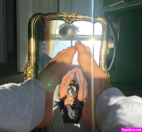 Sinister Simone OnlyFans Thumbnail #q3vrS1ehYQ